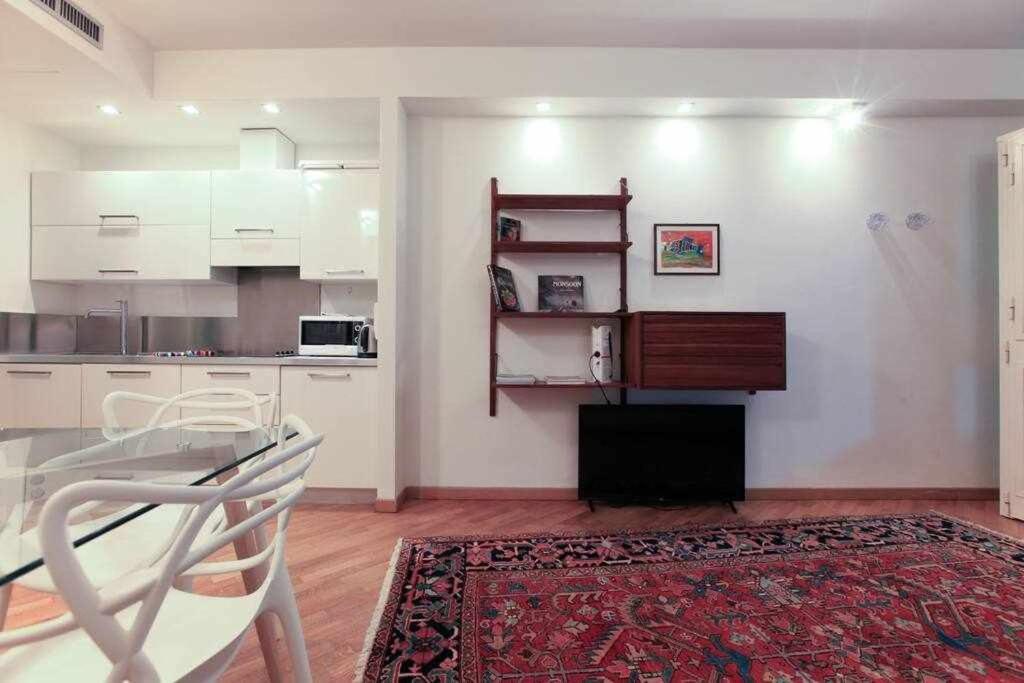 Brera Area Lovely Apt Close To Piazza Duomo ميلان المظهر الخارجي الصورة