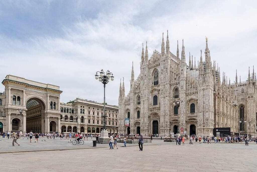 Brera Area Lovely Apt Close To Piazza Duomo ميلان المظهر الخارجي الصورة